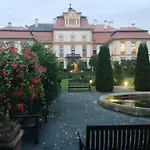 Zámek Jemniště Apartmán