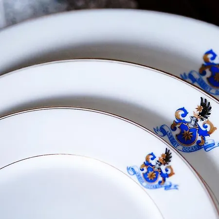 Apartment Zamek Jemniste Postupice